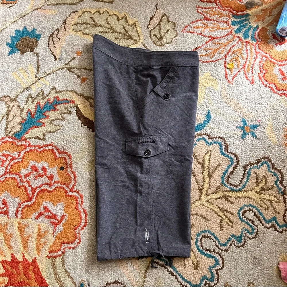 Merrell Gray Opti Wick Bermuda Shorts Size 8 - Picture 2 of 5